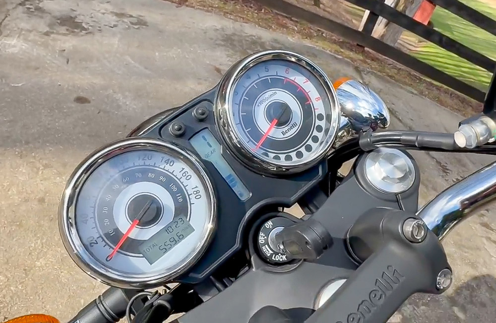2025 Benelli Imperiale 400 gauges