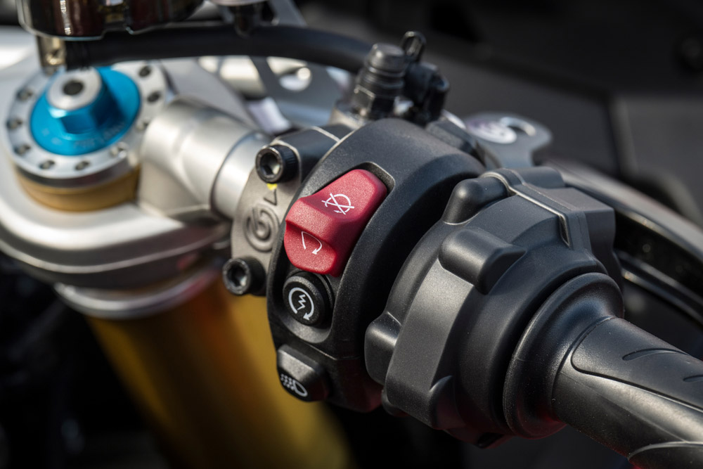 2025 Ducati Panigale V2 S clip-on handlebars
