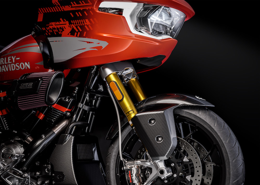 2025 Harley-Davidson CVO Road Glide RR fork legs