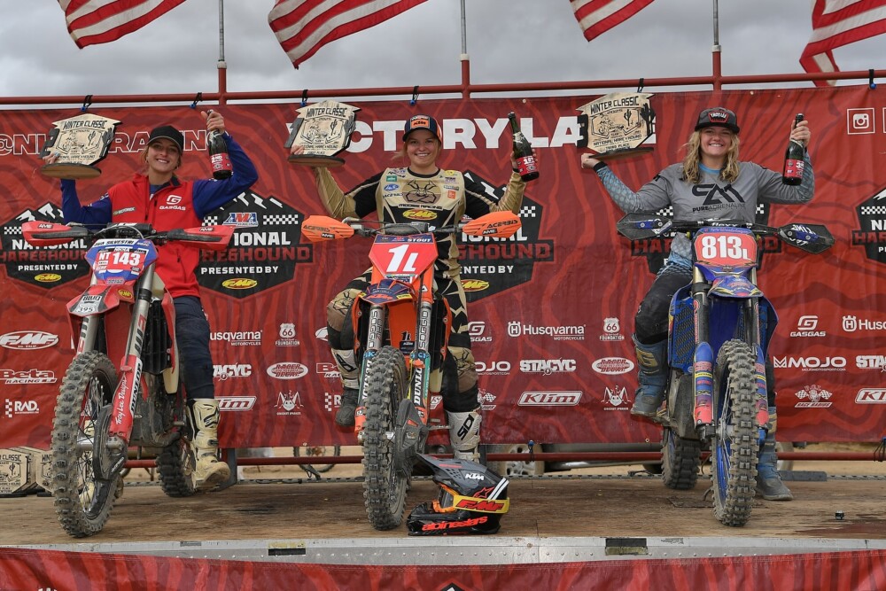 2025-nhha-desert-cycle-news-womens-podium