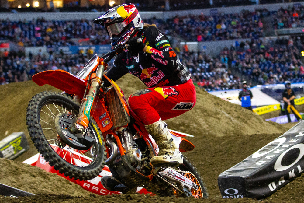 2025-indianapolis-supercross-cycle-news-plessinger