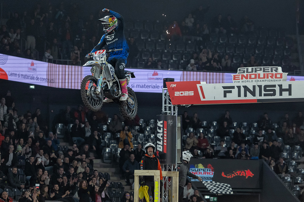 billy-bolt-super-enduro-romania-cycle-news