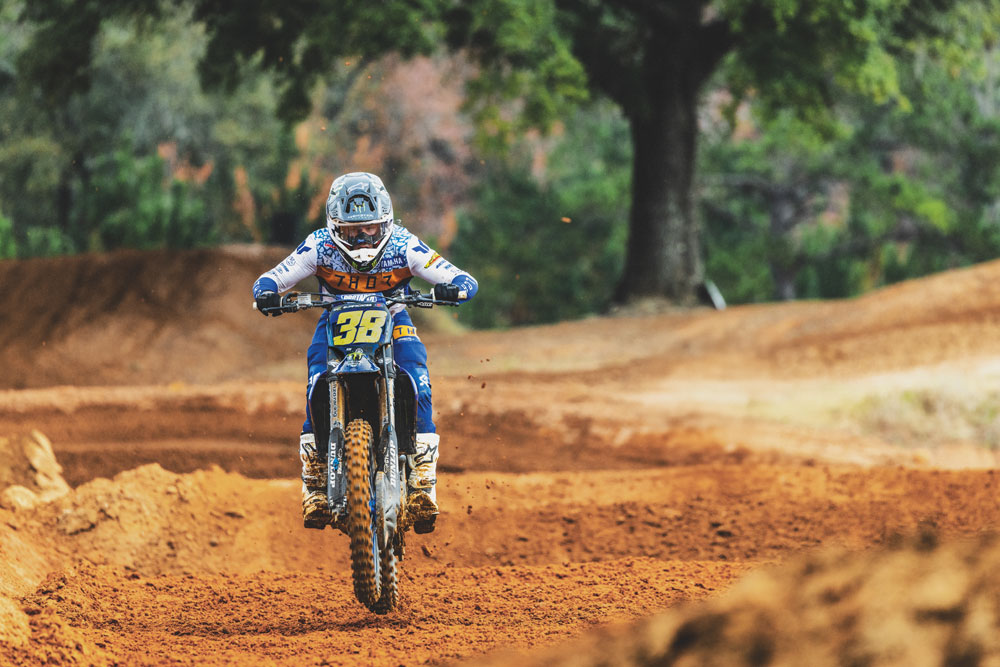 Haiden Deegan wearing the Thor Sportmode gearset in the Bravo Navy/White colorway