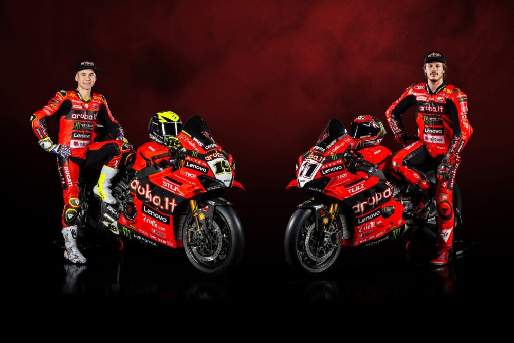 2025-ducati-world-sbk-team-launch-cycle-news