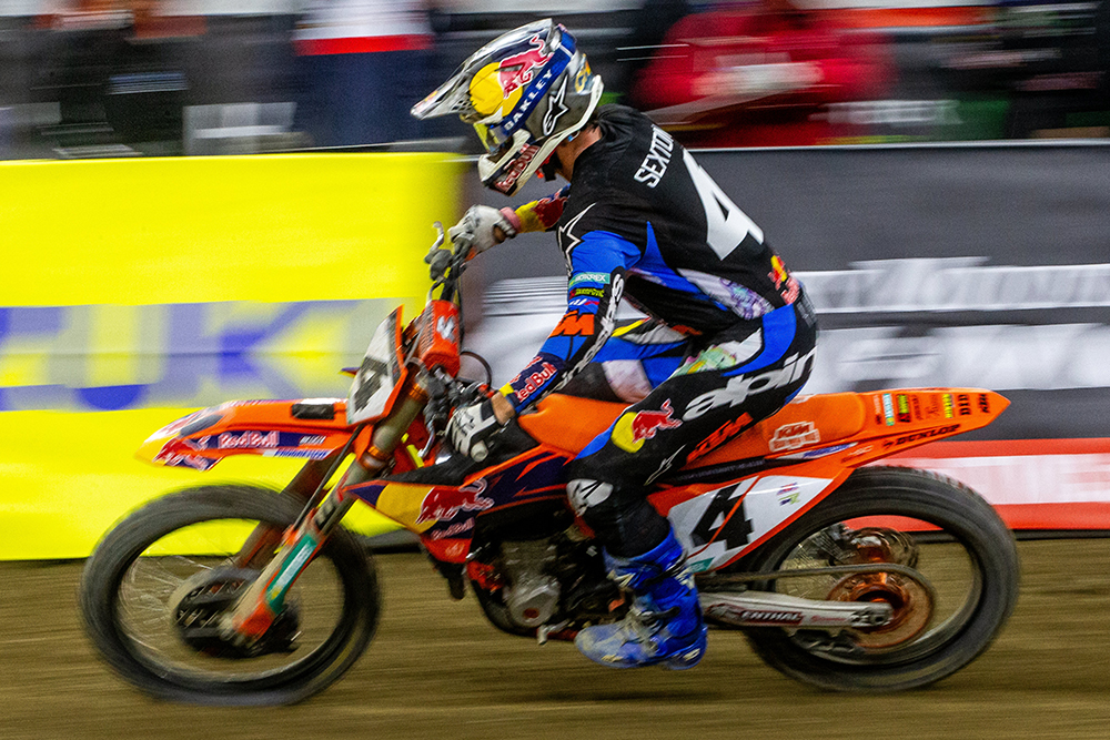 2025-indianapolis-supercross-cycle-news-sexton