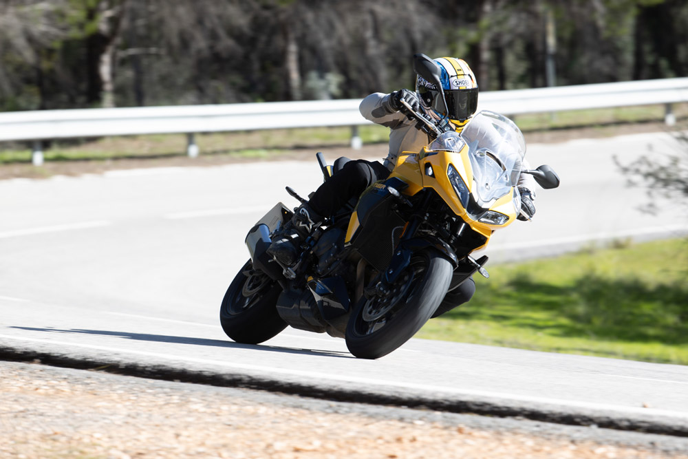 Triumph Tiger Sport 800 action Triumph Tiger Sport 800 action